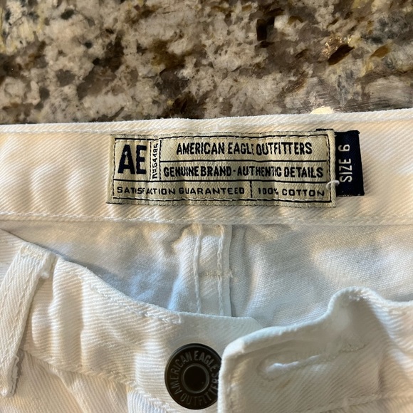 White American Eagle Jeans - Picture 3 of 4